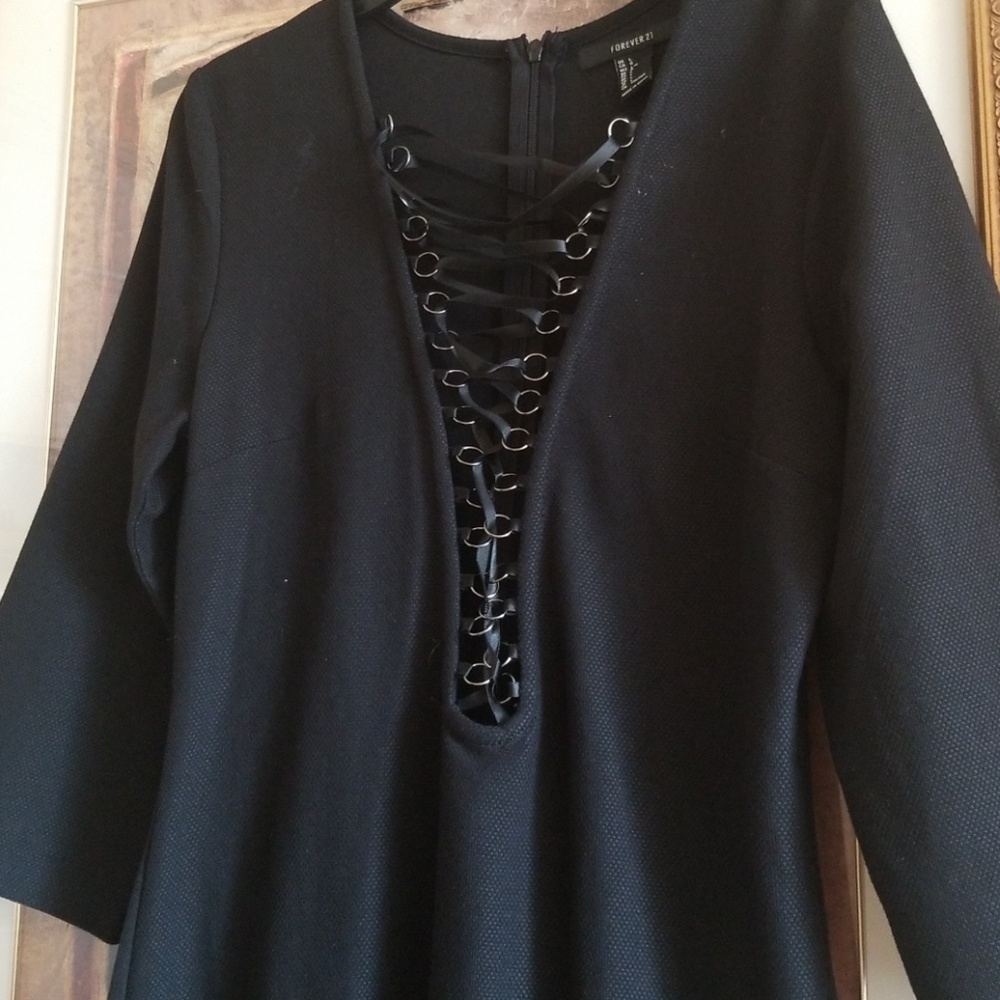 FOREVER 21 MIDI BODYCON FRONT LACE UP DRESS SIZE L - Picture 2 of 5